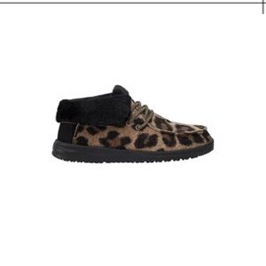 Hey Dude Britt Loafers, Leopard fur print, Size 6